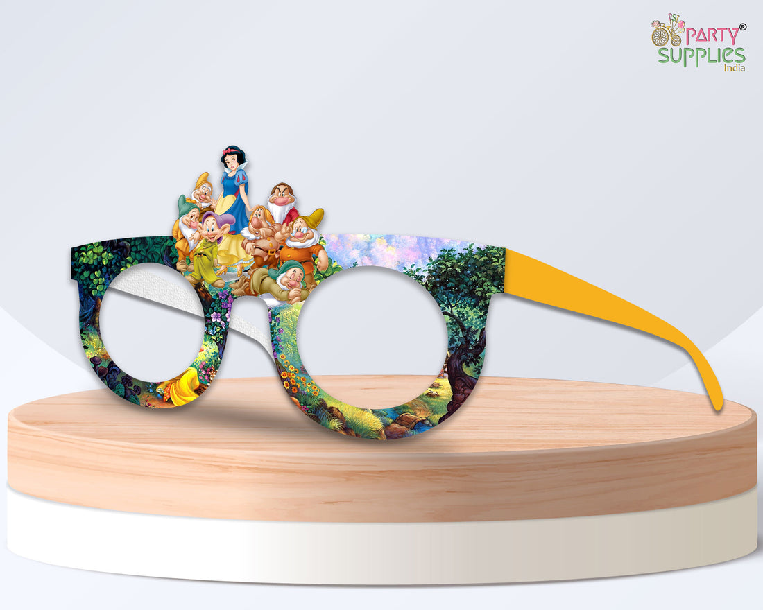 Snow And White theme Birthday Party glasses