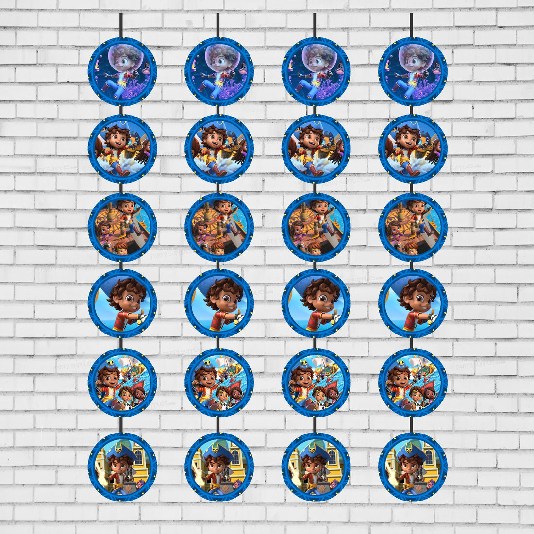 Santiago Theme Dangler