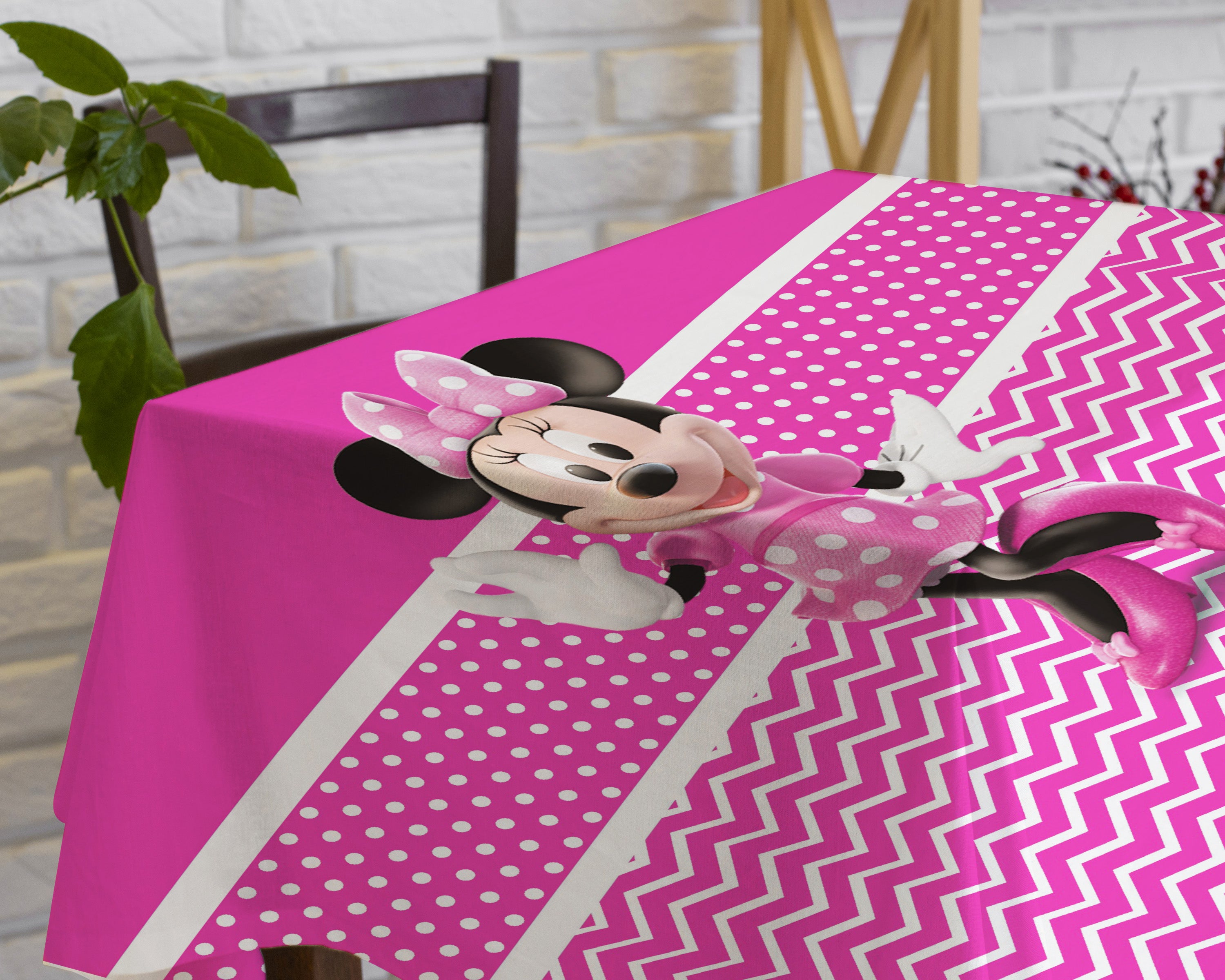 Minnie Mouse Theme Cake Tablecover