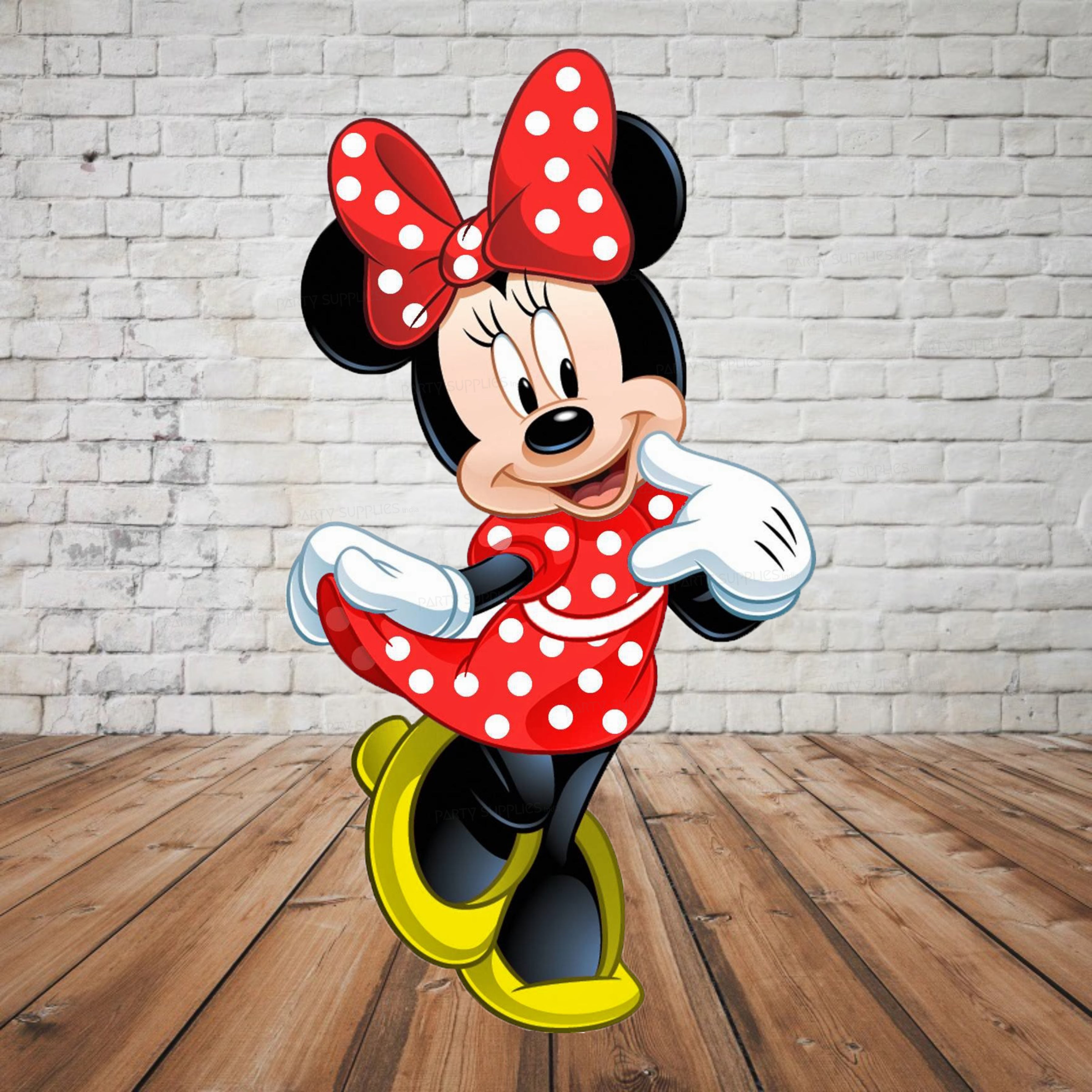 Minnie Mouse Pose Theme Cutout
